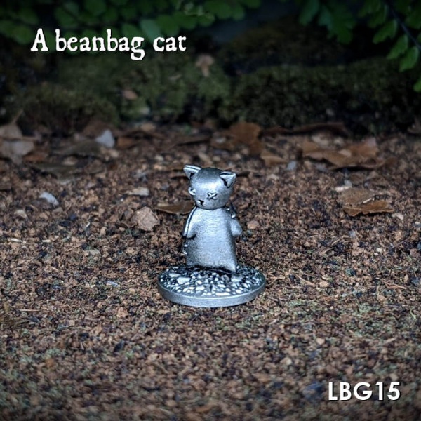 LBG15 A beanbag cat
