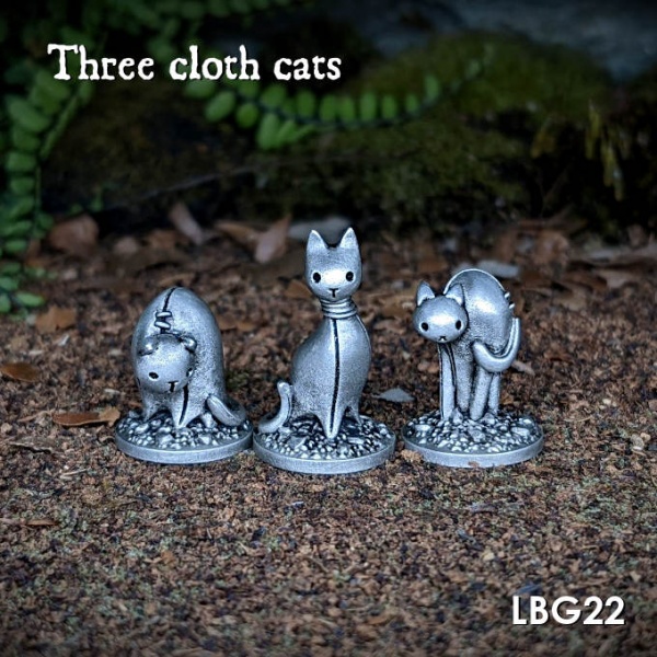 LBG22 Three cloth cats